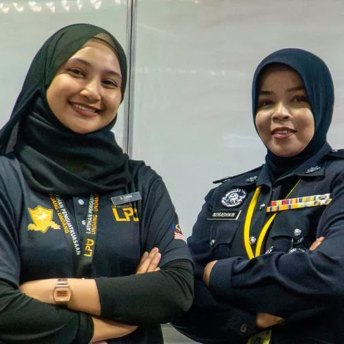 Zuren Aina Diana